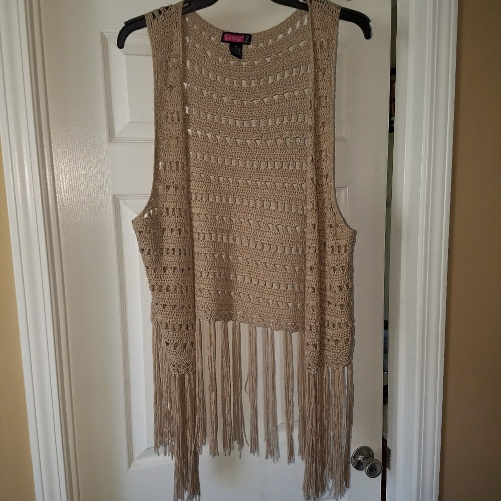 PLUS SIZE fringe vest